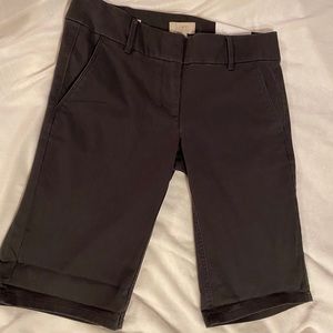 NWT ANN TAYLOR LOFT Bermuda Roll Up Shorts Size 2